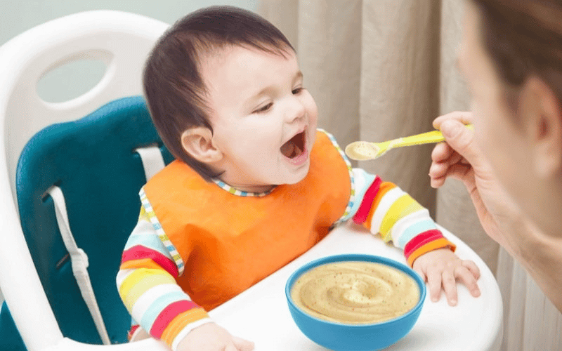 Sự phát triển nhận thức về tầm nhìn của trẻ sơ sinh